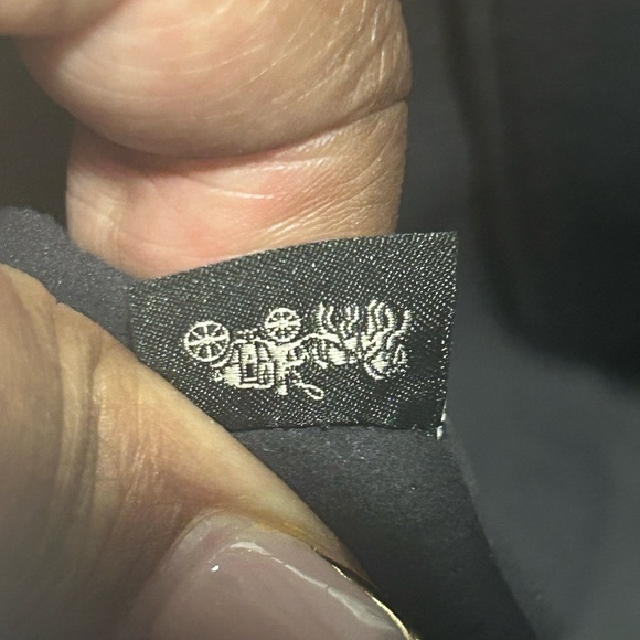 Coach Soft Empire 40 Distressed Leather Carryall - Picture 7 of 16